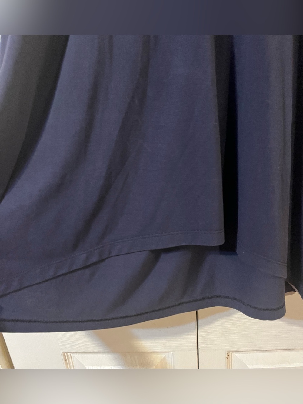 Athleta Women’s Relaxed Fit Lightweight Navy Long Sleeve Top Size XL - Picture 7 of 9